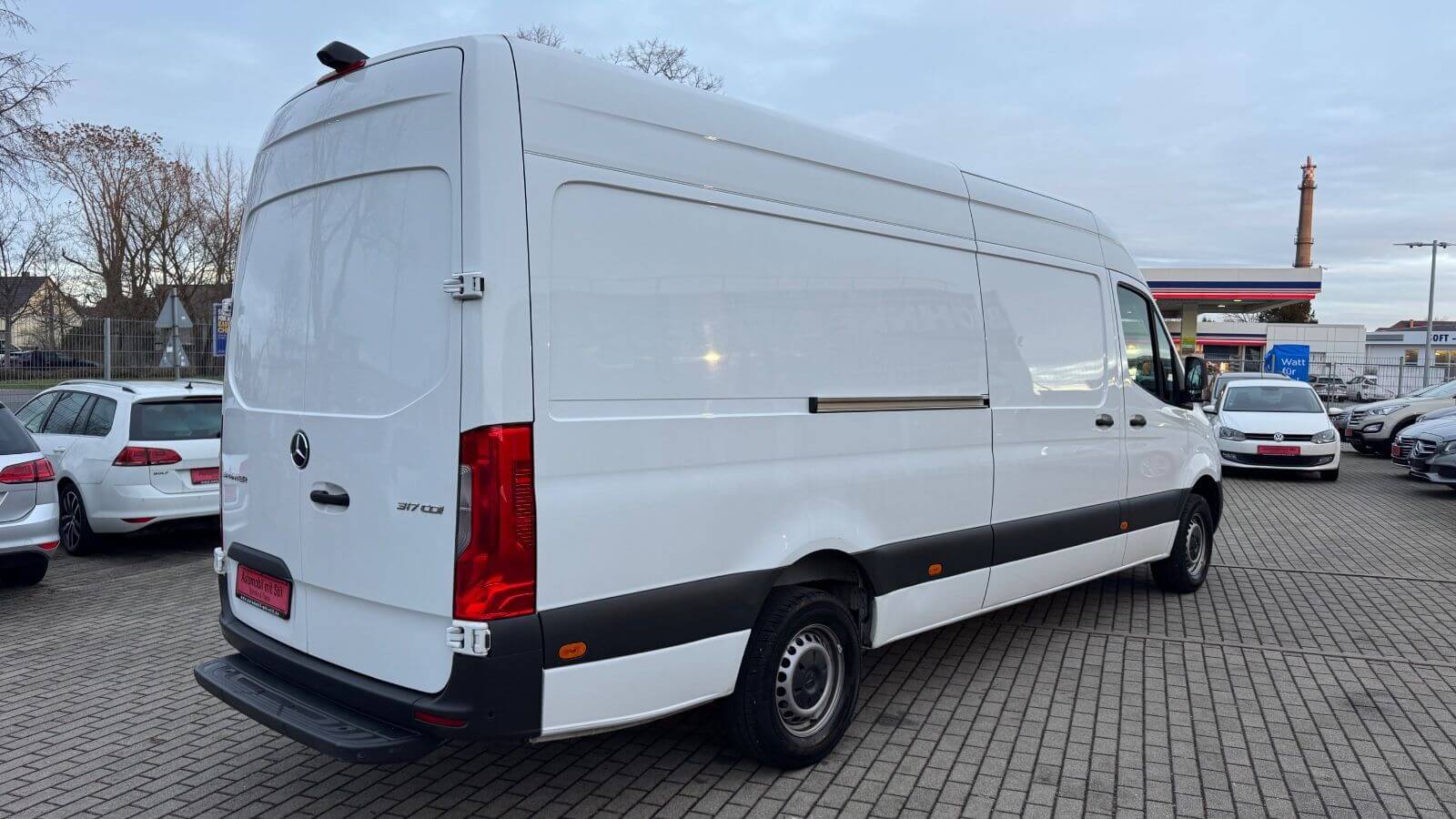 
										Mercedes-Benz Sprinter III Maxi 317 full									