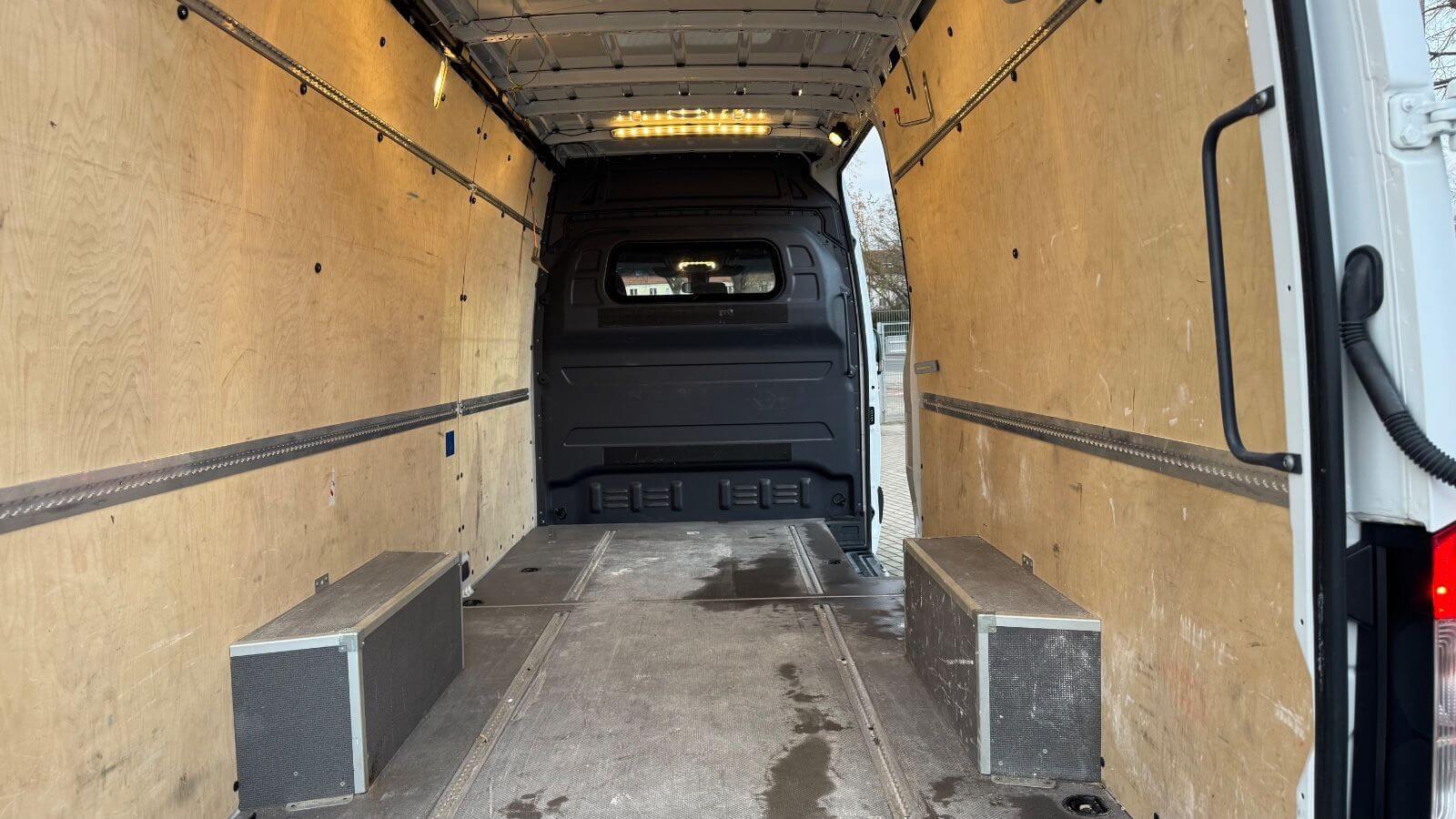 
										Mercedes-Benz Sprinter III Maxi 317 full									